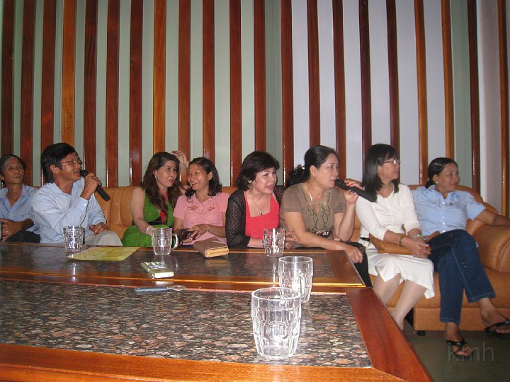 Mai Huong voi Thay Co Quan Thay Sinh_IMG_0073.jpg